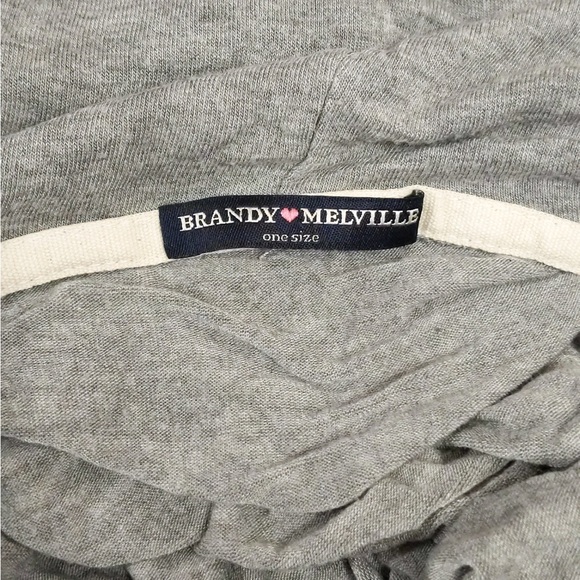 🎉 3/$20 Brandy Melville Grey Hoodie - Picture 4 of 5